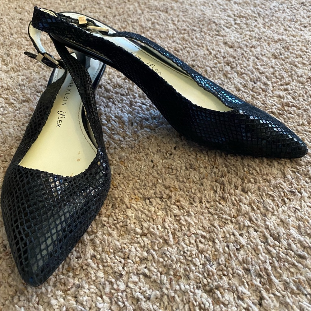Anne Klein size 7.5 heels